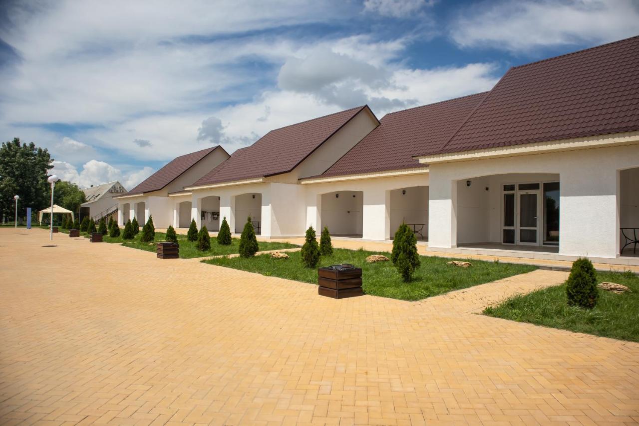 База Відпочинку "Сонячна" Primorskoye Exterior photo